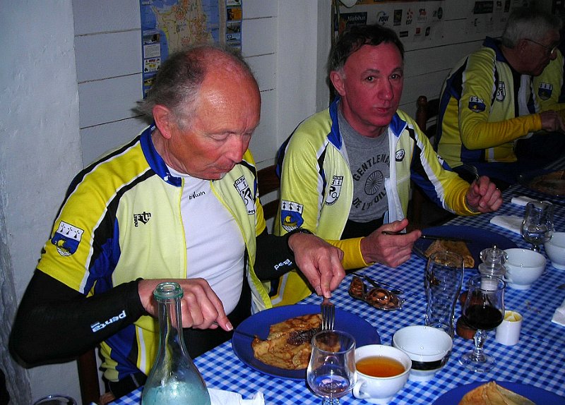 2011-04-14 22 Crepe suzette en dessert.JPG